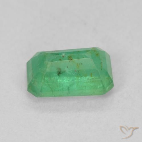 Émeraude Vert jaunâtre naturelle Octogone / coupe Émeraude, 0.69 ct, SI