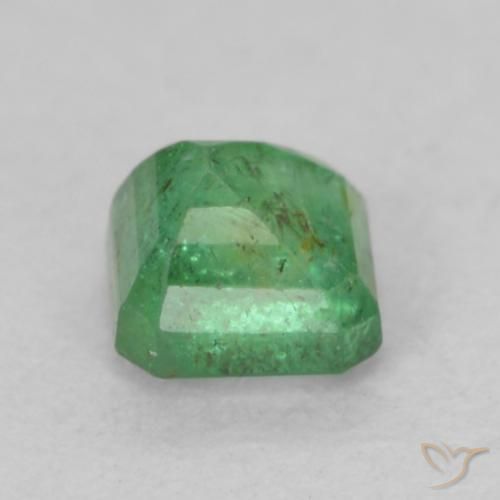 Émeraude Vert moyen naturelle Octogone / coupe Émeraude, 0.34 ct, SI