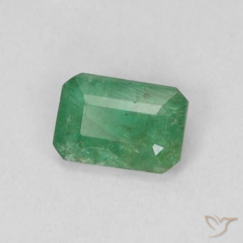 Émeraude Vert moyen naturelle Taille émeraude, 0.48 ct, SI-I1