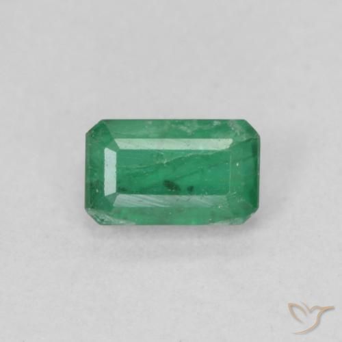 0.38ct Naturel Vert clair moyen Émeraude, Taille émeraude, SI-I1