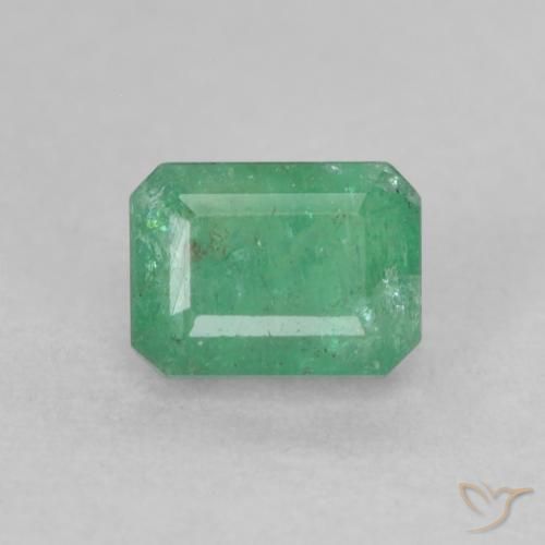 0.66ct Naturel Vert clair moyen Émeraude, Taille émeraude, SI-I1