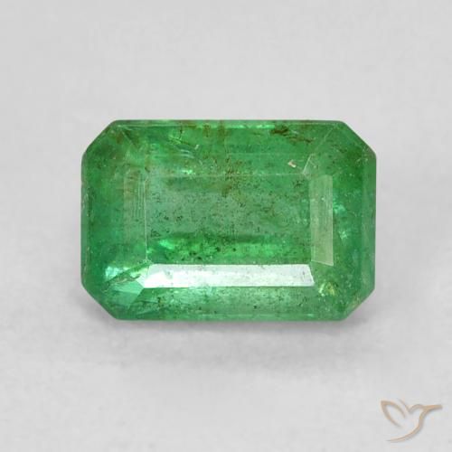 Émeraude Vert trèfle naturelle Taille émeraude, 0.69 ct, SI
