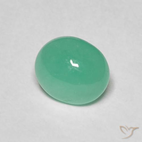 Émeraude Vert fougère naturelle ovale, 1.08 ct, Translucide
