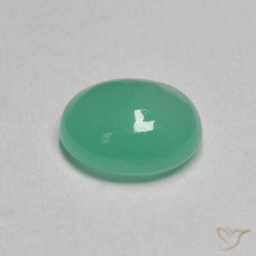 Émeraude Vert clair naturelle ovale, 0.83 ct, Translucide