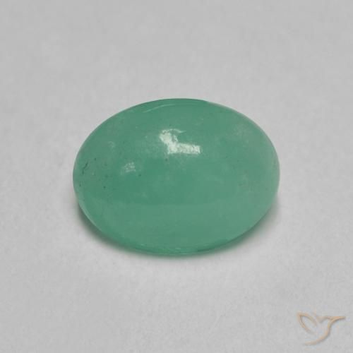 Émeraude Vert émeraude léger naturelle ovale, 0.78 ct, Translucide