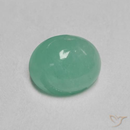 Émeraude vert naturelle coupe ovale, 0,64 ct, translucide