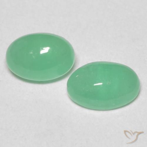 Shop natural 0.78ct Vert moyen Émeraude gems, ovale, from Colombie at GemSelect. In stock, global shipping!
