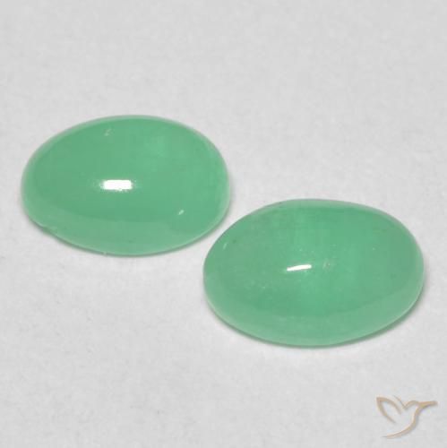 Shop natural 0.78ct Vert moyen Émeraude gems, ovale, from Colombie at GemSelect. In stock, global shipping!