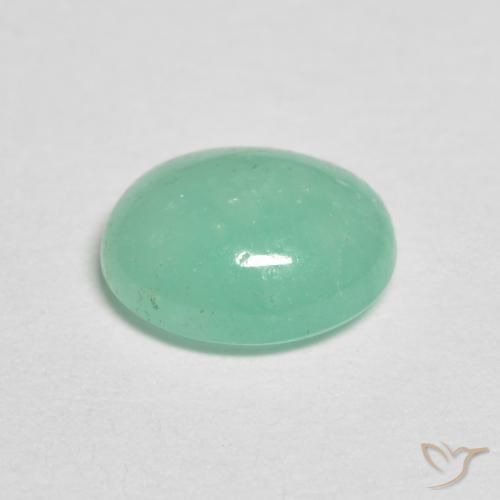 Émeraude Vert fougère naturelle ovale, 1.05 ct, Translucide