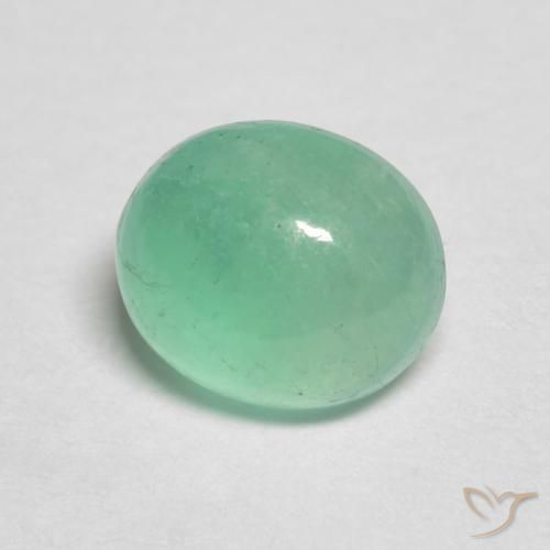 Émeraude Vert pistache naturelle ovale, 0.88 ct, Translucide