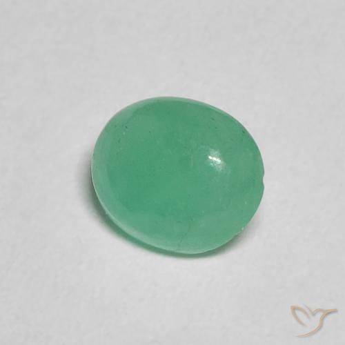Émeraude Vert menthe intense naturelle ovale, 0.66 ct, Translucide