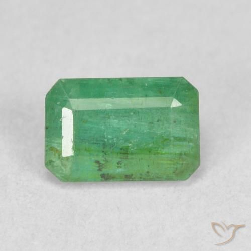 0.63ct Naturel Vert jaunâtre Émeraude, Taille émeraude, SI