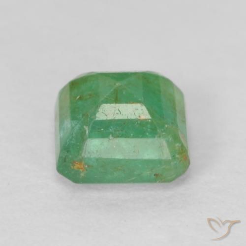 Émeraude Vert moyen naturelle Octogone / coupe Émeraude, 0.45 ct, SI