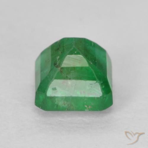 Émeraude Vert moyen naturelle Octogone / coupe Émeraude, 0.52 ct, SI