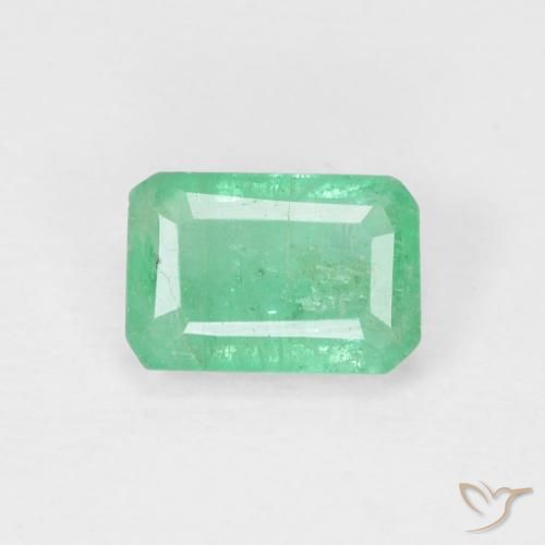 0.64ct Naturel Vert clair Émeraude, Taille émeraude, SI