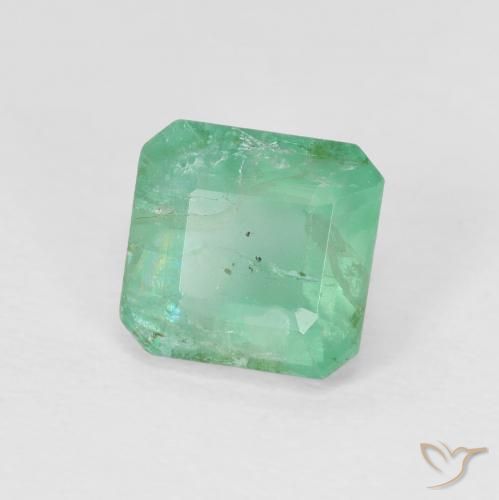 Émeraude Vert clair naturelle Octogone / coupe Émeraude, 1.33 ct, SI