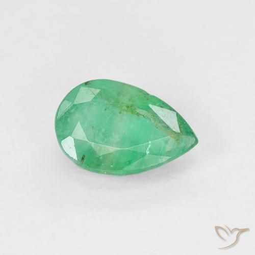 Émeraude Vert frais naturelle En forme de poire, 0.64 ct, VS-SI