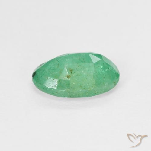 Émeraude Vert moyen naturelle ovale, 0.76 ct, VS-SI