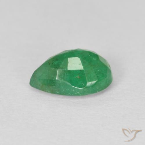 Émeraude Vert moyen naturelle En forme de poire, 0.73 ct, SI