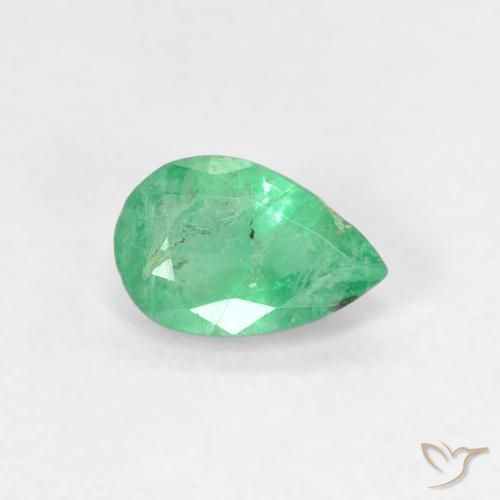 Émeraude Vert moyen naturelle En forme de poire, 0.40 ct, SI