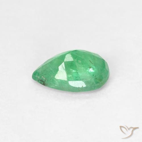 Émeraude Vert moyen naturelle En forme de poire, 0.40 ct, SI