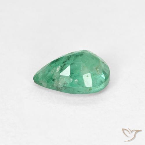 Émeraude Vert moyen naturelle En forme de poire, 0.42 ct, SI
