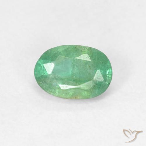 Émeraude Vert clair naturelle Coupe ovale, 0.57 ct, VS-SI