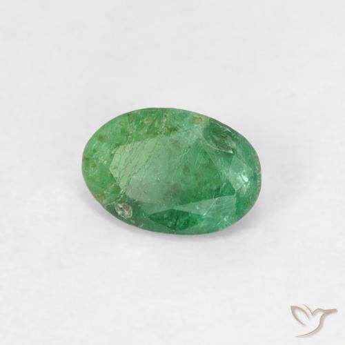 Émeraude Vert moyen naturelle ovale, 0.37 ct, SI