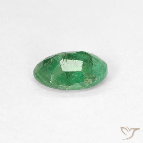 Émeraude Vert moyen naturelle ovale, 0.37 ct, SI
