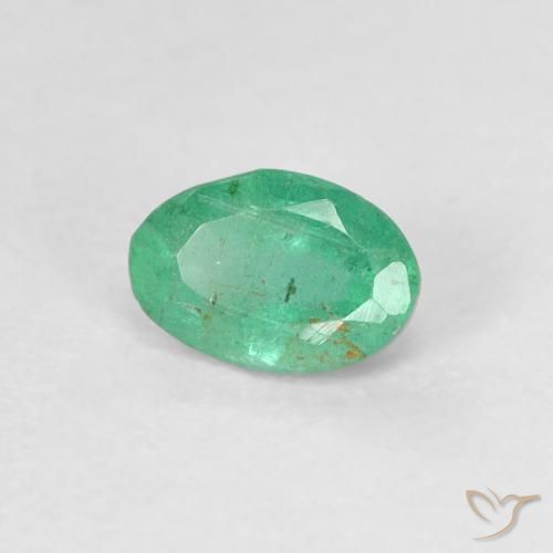 Émeraude Vert frais naturelle ovale, 0.45 ct, SI
