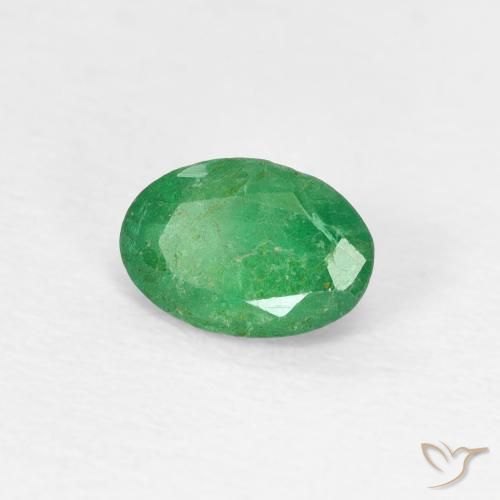 Émeraude Vert moyen naturelle ovale, 0.46 ct, SI