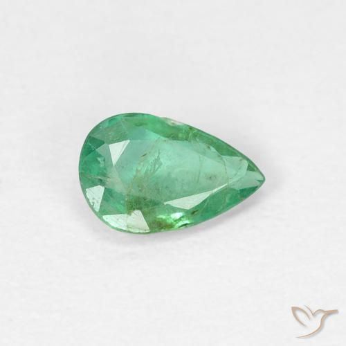 Émeraude Vert frais naturelle En forme de poire, 0.32 ct, SI