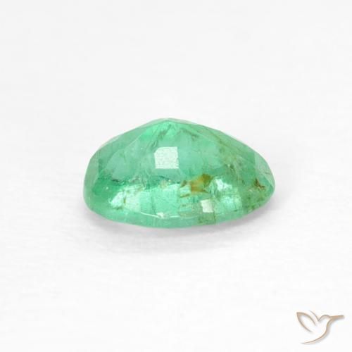 Émeraude Vert clair naturelle ovale, 0.50 ct, SI