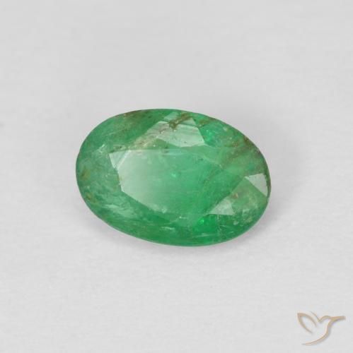 Émeraude Vert trèfle naturelle ovale, 0.40 ct, VS-SI