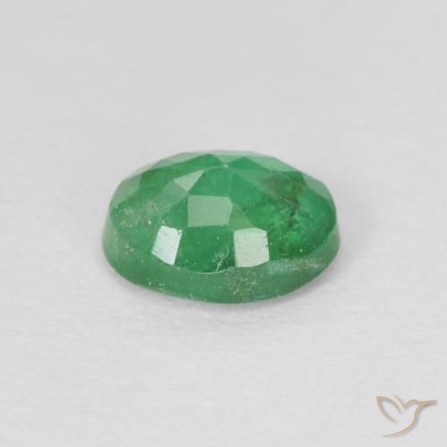 Émeraude Vert trèfle naturelle ovale, 0.71 ct, SI