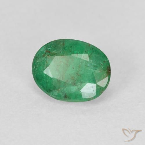 Émeraude Vert clair moyen naturelle ovale, 0.60 ct, SI