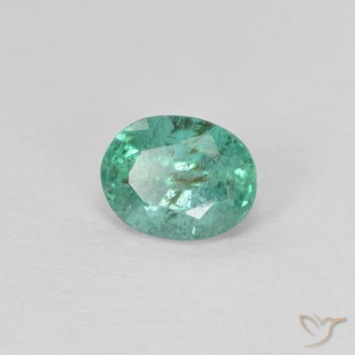 Émeraude Vert moyen naturelle ovale, 0.47 ct, SI