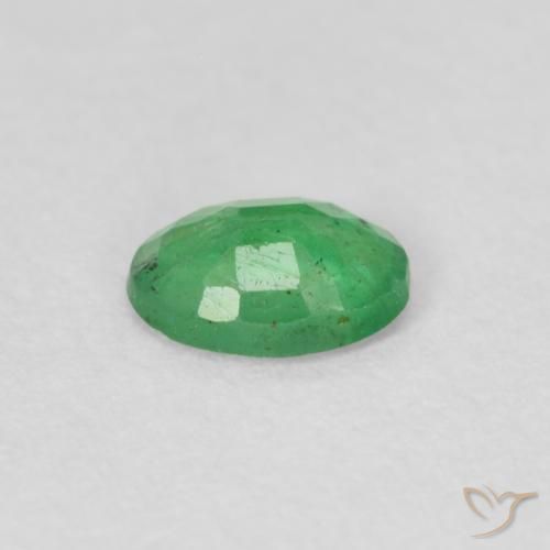 Émeraude Vert moyen naturelle ovale, 0.34 ct, SI