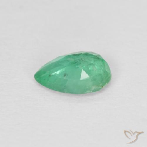 Émeraude Vert jade naturelle En forme de poire, 0.25 ct, VS-SI