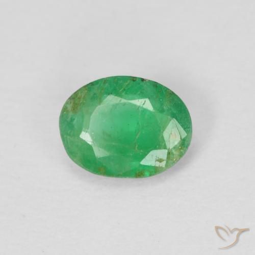 Émeraude Vert trèfle naturelle ovale, 0.29 ct, VS-SI