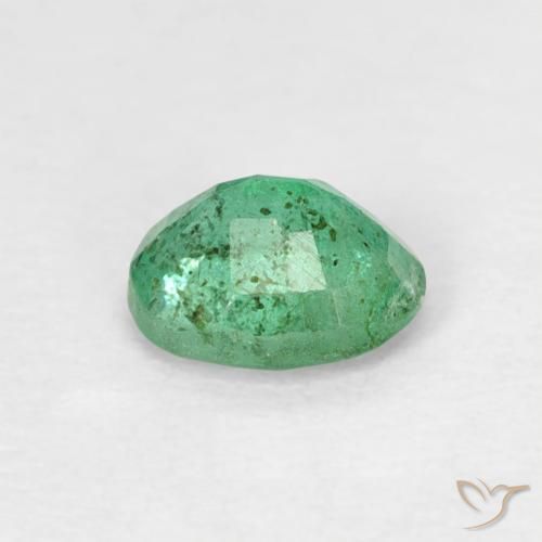 Émeraude Vert pistache naturelle ovale, 0.38 ct, SI