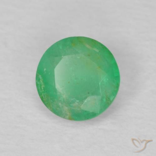 Émeraude Vert jaunâtre naturelle Tour, 0.27 ct, VS-SI