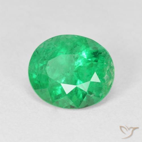 Émeraude Vert intense naturelle ovale, 2.38 ct, VS-SI