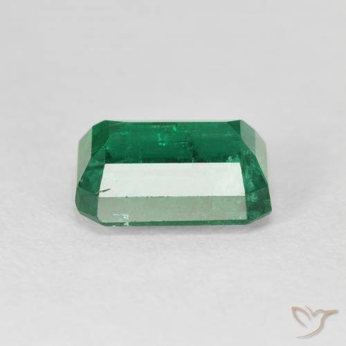 Émeraude Vert frais naturelle Octogone / coupe Émeraude, 4.49 ct, VS-SI