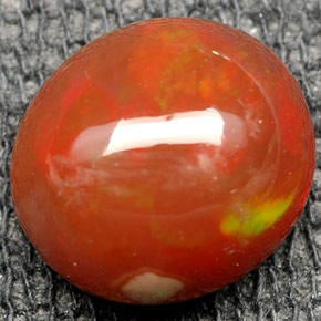 Opale de feu multicolore naturelle coupe ovale, 2,05 ct, opaque