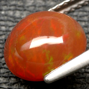 Opale de feu multicolore naturelle coupe ovale, 2,05 ct, opaque