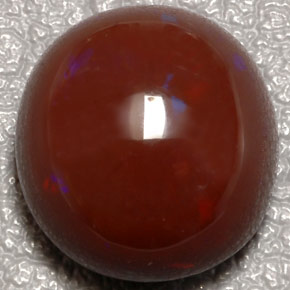 Opale de feu multicolore naturelle coupe ovale, 10,31 ct, opaque