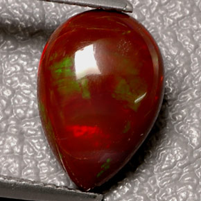 Opale de feu Multicolore naturelle En forme de poire, 3.09 ct, Opaque