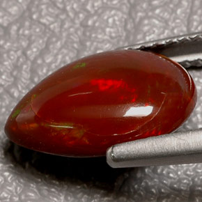 Opale de feu Multicolore naturelle En forme de poire, 3.09 ct, Opaque