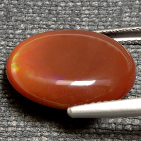 Opale de feu multicolore naturelle coupe ovale, 6,21 ct, translucide